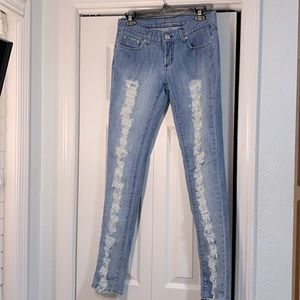 Bebe destructed distressed light wash jeans 27